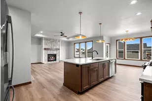 1541 Red Hawk Lndg Trl, De Pere, WI 54115 - Photo 21