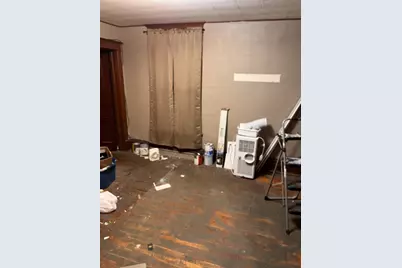 305 E State Street, Iola, WI 54945 - Photo 9