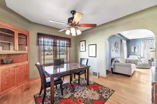 215 Gray St, Green Bay, WI 54303 - Photo 9