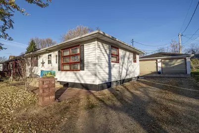 1312 Jefferson Street, New London, WI 54961 - Photo 3