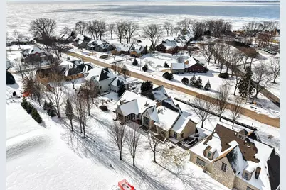 N8418 North Shore Road, Menasha, WI 54952 - Photo 3