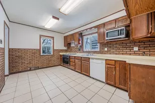 2453 E Shore Dr, Green Bay, WI 54302 - Photo 55