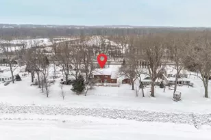 2453 E Shore Dr, Green Bay, WI 54302 - Photo 29