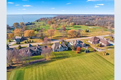 N8426 North Shore Road, Menasha, WI 54952 - Photo 9