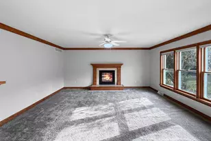 3643 Hickory Ridge Rd, Oshkosh, WI 54904 - Photo 9