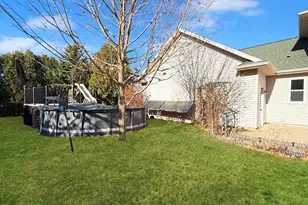 3643 Hickory Ridge Rd, Oshkosh, WI 54904 - Photo 31