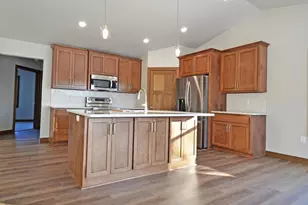 470 S Huron Rd, Green Bay, WI 54311 - Photo 5