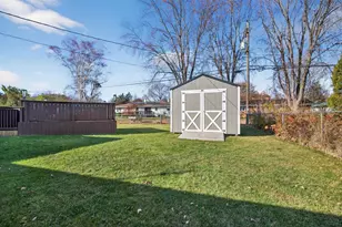 2112 S Oneida St, Green Bay, WI 54304 - Photo 5