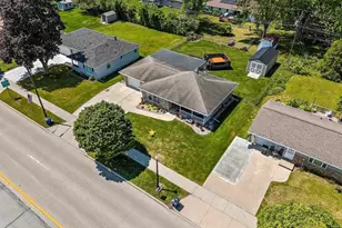 2112 S Oneida St, Green Bay, WI 54304 - Photo 33