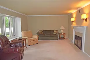 421 Polaris Ct, Green Bay, WI 54302 - Photo 3
