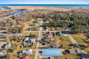 608 5th St, Oconto, WI 54153 - Photo 11