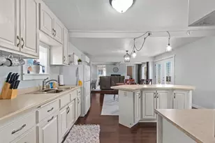 608 5th St, Oconto, WI 54153 - Photo 27