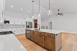 1412 Divinity Dr, De Pere, WI 54115 - Photo 25