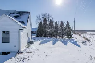 535 Pheasant Dr, New London, WI 54961 - Photo 41