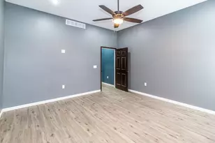 535 Pheasant Dr, New London, WI 54961 - Photo 11