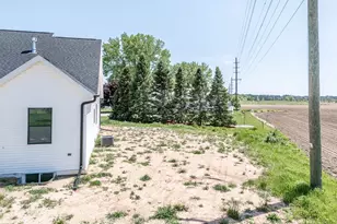 535 Pheasant Dr, New London, WI 54961 - Photo 39