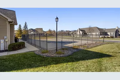 2210 E Tuscany Way, Appleton, WI 54913 - Photo 33