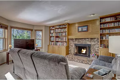 624 S Keller Park Drive, Appleton, WI 54914 - Photo 19