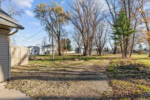 326 West St, New London, WI 54961 - Photo 27