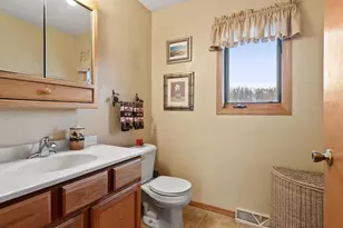 8144 S Chase Rd, Pulaski, WI 54162 - Photo 17