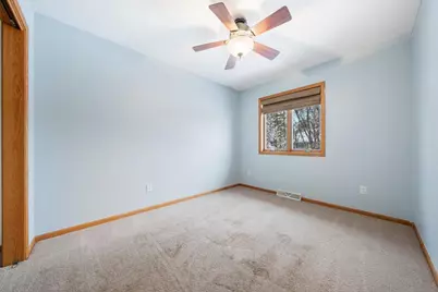 1431 Powers Street, Oshkosh, WI 54901 - Photo 9