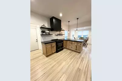 135 W Hickory Street, Seymour, WI 54165 - Photo 3