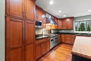 1789 Maidstone Cir, Green Bay, WI 54313 - Photo 19