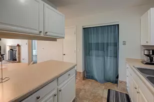 1757 Maricopa Dr, Oshkosh, WI 54904 - Photo 7