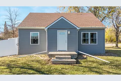 1338 Racine Road, Menasha, WI 54952 - Photo 1