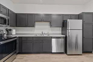 1360 American Dr, Neenah, WI 54956 - Photo 7