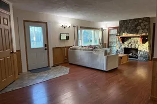 726 S Park Ave, Neenah, WI 54956 - Photo 3