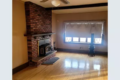 924 Grand Street, Oshkosh, WI 54901 - Photo 5