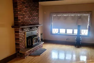 924 Grand St, Oshkosh, WI 54901 - Photo 5