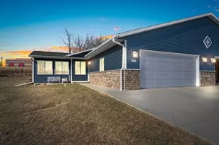 1627 Timber Trail, Shawano, WI 54166 - Photo 1