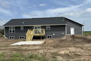 3861 Woodside Dr, Pulaski, WI 54162 - Photo 3