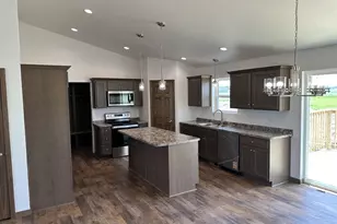 3861 Woodside Dr, Pulaski, WI 54162 - Photo 11