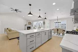 W5845 Roundstone Pl, Menasha, WI 54952 - Photo 13