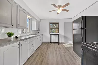 842 Martin Street, Menasha, WI 54952 - Photo 5