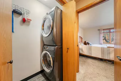 909 E Windfield Place #B, Appleton, WI 54911 - Photo 23