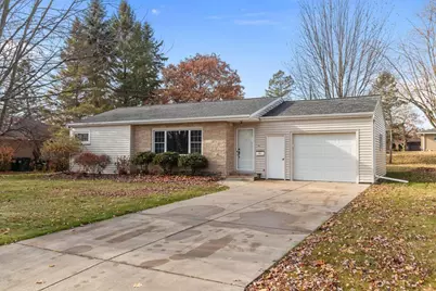 815 Sunset Avenue, Algoma, WI 54201 - Photo 1