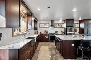 421 S St Augustine St, Pulaski, WI 54162 - Photo 7