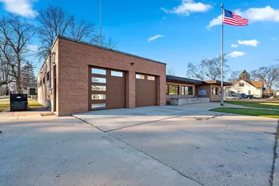 421 S St Augustine Street, Pulaski, WI 54162 - Photo 3