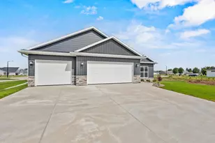 733 Tambour Ct, De Pere, WI 54115 - Photo 5