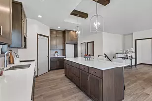 733 Tambour Ct, De Pere, WI 54115 - Photo 17