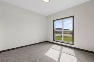 733 Tambour Ct, De Pere, WI 54115 - Photo 9