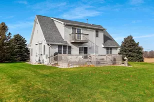 N1356 Lakeshore Rd, Kewaunee, WI 54216 - Photo 5