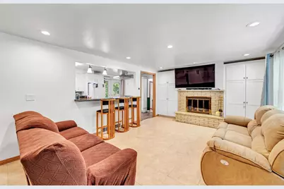 1014 Laverne Drive, Green Bay, WI 54311 - Photo 11