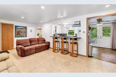 1014 Laverne Drive, Green Bay, WI 54311 - Photo 9