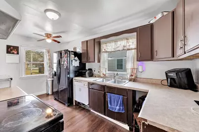 1209 Weise Street, Green Bay, WI 54302 - Photo 5