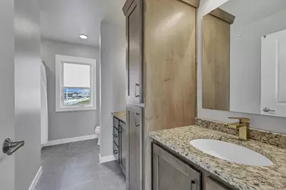 400 Donald Driver Way #4, Green Bay, WI 54303 - Photo 7